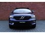 Volvo XC40 Recharge Pro | Panoramadak | Electrische bedienbare voorstoelen | Stoelverwarming | Stuurwielverwarming | 360° Parkeercamera | Stuurwielverwarming | 4-Seizoenenbanden | Adaptive Cruise Control | BLIS | Google Infotainment |