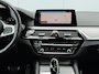 BMW 5-Serie Touring 520i High Executive Automaat M-Pakket/Navigatie/Trekhaak.