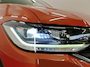 Volkswagen T-Cross 1.0 TSI Life Business Advance pakket |Design pakket Black | Navigatie | Keyless