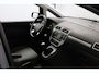 Ford C-Max Focus 1.8-16V Futura/ Trekhaak/ 16'' LMV/ Extra Getint Glas/ Voorruitverw./ Clima/ Cruise/ Elek. pakket/ Radio-CD AUX/ Armsteun/ Multi. LEDER. Stuur/ Mistl./ PDC.