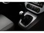 Ford C-Max Focus 1.8-16V Futura/ Trekhaak/ 16'' LMV/ Extra Getint Glas/ Voorruitverw./ Clima/ Cruise/ Elek. pakket/ Radio-CD AUX/ Armsteun/ Multi. LEDER. Stuur/ Mistl./ PDC.