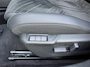 Peugeot e-2008 SUV EV GT 54kWh 156pk | Accu 97% | 406km WLTP Actieradius | Navigatie via draadloze Apple Carplay / Android Auto | Achteruitrijcamera | Leder/Alcantara | Stoel elektrisch+verwarmd+massage | Full Led koplampen | Parkeersensoren v+a | Keyless | Cruise Control | DAB+ radio | Donker getint glas | 17" lichtmetalen velgen |