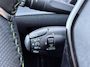 Peugeot e-2008 SUV EV GT 54kWh 156pk | Accu 97% | 406km WLTP Actieradius | Navigatie via draadloze Apple Carplay / Android Auto | Achteruitrijcamera | Leder/Alcantara | Stoel elektrisch+verwarmd+massage | Full Led koplampen | Parkeersensoren v+a | Keyless | Cruise Control | DAB+ radio | Donker getint glas | 17" lichtmetalen velgen |