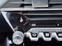 Peugeot e-2008 SUV EV GT 54kWh 156pk | Accu 97% | 406km WLTP Actieradius | Navigatie via draadloze Apple Carplay / Android Auto | Achteruitrijcamera | Leder/Alcantara | Stoel elektrisch+verwarmd+massage | Full Led koplampen | Parkeersensoren v+a | Keyless | Cruise Control | DAB+ radio | Donker getint glas | 17" lichtmetalen velgen |