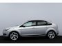 Ford Focus 1.8 Limited/ 18'' LMV/ Keyless-GO/ Voorruitverw./ Navi/ Clima/ LEDER/ Cruise/ Stoelverw./ Elek. pakket/ Bluetooht/ Armsteun/ Multi. LEDER. Stuur/ Mistl./ PDC/ Extra getint glas.