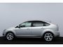 Ford Focus 1.8 Limited/ 18'' LMV/ Keyless-GO/ Voorruitverw./ Navi/ Clima/ LEDER/ Cruise/ Stoelverw./ Elek. pakket/ Bluetooht/ Armsteun/ Multi. LEDER. Stuur/ Mistl./ PDC/ Extra getint glas.