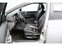 Ford Focus 1.8 Limited/ 18'' LMV/ Keyless-GO/ Voorruitverw./ Navi/ Clima/ LEDER/ Cruise/ Stoelverw./ Elek. pakket/ Bluetooht/ Armsteun/ Multi. LEDER. Stuur/ Mistl./ PDC/ Extra getint glas.