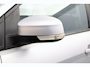 Ford Focus 1.8 Limited/ 18'' LMV/ Keyless-GO/ Voorruitverw./ Navi/ Clima/ LEDER/ Cruise/ Stoelverw./ Elek. pakket/ Bluetooht/ Armsteun/ Multi. LEDER. Stuur/ Mistl./ PDC/ Extra getint glas.