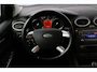 Ford Focus 1.8 Limited/ 18'' LMV/ Keyless-GO/ Voorruitverw./ Navi/ Clima/ LEDER/ Cruise/ Stoelverw./ Elek. pakket/ Bluetooht/ Armsteun/ Multi. LEDER. Stuur/ Mistl./ PDC/ Extra getint glas.