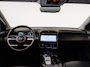 Hyundai Tucson 1.6 T-GDI PHEV Premium Sky 4WD | 66km WLTP elektrisch | Navigatie | Adaptive cruise control | Trekhaak | Apple Carplay & Android Auto | Dode hoek detectie | Draadloze telefoonlader |