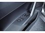 Volkswagen Polo 1.0 TSI Highline/ 15'' LMV/ Stoelverw./ Adaptive Cruise/ Apple + Android/ PDC V+A/ Airco/ Elek. pakket/ Isofix/ Bluetooth/ Multi. LEDER. Stuur/ Mistl./ Extra getint glas.