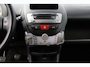 Peugeot 107 1.0-12V Millesim 200/ APK 10-2027!/ Airco/ C.V. Afstand/ Elek. Ramen/ Isofix/ Deelbare achterbank/ Radio-CD AUX/ Toerenteller/ Getint glas.