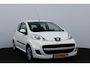 Peugeot 107 1.0-12V Millesim 200/ APK 10-2027!/ Airco/ C.V. Afstand/ Elek. Ramen/ Isofix/ Deelbare achterbank/ Radio-CD AUX/ Toerenteller/ Getint glas.