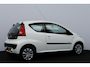 Peugeot 107 1.0-12V Millesim 200/ APK 10-2027!/ Airco/ C.V. Afstand/ Elek. Ramen/ Isofix/ Deelbare achterbank/ Radio-CD AUX/ Toerenteller/ Getint glas.