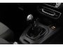 Renault Scenic 1.2 TCe Expression/ Dealer onderhouden!/ Trekhaak/ 16'' LMV/ Keyless/ Navi/ Clima/ Cruise/ Elek. pakket/ Isofix/ Bluetooth/ Armsteun/ Multi. LEDER. Stuur/ Mistl./ PDC/ LED Dagrijverl.