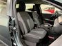 Dacia Jogger 140PK Hybrid Extreme 7p. Automaat | 7 Zitplaatsen | Camera | Parkeersensoren | Apple CarPlay/Android Auto | Digital Cockpit | Cruise Control | Lichtmetalen Velgen | Licht & Regen Sensor | Full LED |