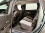 Dacia Jogger 140PK Hybrid Extreme 7p. Automaat | 7 Zitplaatsen | Camera | Parkeersensoren | Apple CarPlay/Android Auto | Digital Cockpit | Cruise Control | Lichtmetalen Velgen | Licht & Regen Sensor | Full LED |