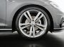 Volkswagen Golf 1.4 TSI Highline R-Line | Digital Cockpit | Panoramadak | Trekhaak | Zondag Open!