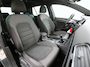 Volkswagen Golf 1.4 TSI Highline R-Line | Digital Cockpit | Panoramadak | Trekhaak | Zondag Open!