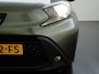 Toyota Aygo X 1.0 VVT-i MT first Two-Tone | Camera | Stoelverwarming | Apple/Android Carplay | Zondag Open!