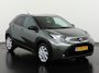 Toyota Aygo X 1.0 VVT-i MT first Two-Tone | Camera | Stoelverwarming | Apple/Android Carplay | Zondag Open!