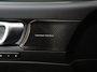 Volvo XC40 1.5 T4 Plug-in hybrid Ultimate Bright | Panoramadak | Harman/Kardon | Camera | Zondag Open!