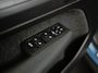 Volvo XC40 1.5 T5 Plug-in hybrid Ultimate Dark | Panoramadak | Trekhaak | Zondag Open!
