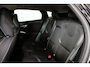 Volvo V40 T2 Nordic+ - Automaat - Parkeerverwarming - LED-koplampen - Navigatie - Verwarmbare voorstoelen - Verwarmbare voorruit - Trekhaak afneembaar