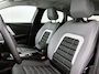 Citroën C4 Max Hybrid 145pk Automaat | ACCU 98% |Lage kilometerstand! | Navigatie | 360° Camera | Climate control | Adaptieve Cruise control | Parkeersensoren v+a | Head-up display | Keyless | Dodehoeksensor | Halflederen comfortstoelen | Adaptief demping systeem | Apple Carplay/Android Auto | DAB+ radio | Donker getint glas | 18" lichtmetalen velgen |