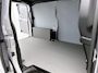 Citroën Jumpy Club M 120pk BlueHDI Automaat | Navigatie | Camera achter | Trekhaak | 3-zitplaatsen | Cruise control | Apple Carplay en Android auto