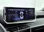 Peugeot 2008 100pk Allure | Digitale cockpit | Climate control | Parkeersensoren | Lichtmetalen velgen | Apple CarPlay/Android Auto |