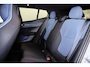 Volvo EX30 Extended Range Plus 69 kWh -  Adaptive Cruise Control - Harman/Kardon audio - Parkeercamera achter - Verwarmde voorstoelen & stuur - Parkeersensoren voor & achter - Elektr. bedienb. voorstoelen - Extra getint glas - 19' LMV