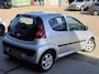 Peugeot 107 1.0 Active/ AUTOMAAT/ nap/ 2e EIG/ dealeronderhouden/ 1jaar apk/ airco/ EL-ramen/ zeer nette auto.