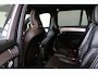 Volvo XC90 T8 Recharge AWD Ultra Black Ed. Exec. - Luchtvering - Panorama/schuifdak - IntelliSafe Assist & Surround - 360º Camera - Bowers & Wilkins audio - Adaptieve LED koplampen - Verwarmde voorstoelen, stuur & achterbank - Parkeersensoren voor & achter - Elektr. bedienb. voorstoelen met geheugen - Geventileerde voorstoelen - Head up display - Draadloze tel. lader - Extra getint glas - 22' LMV