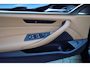 BMW 5-Serie Touring 540i xDrive High Exe. Panodak Head-up Comfortstoel