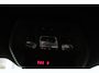 Fiat Grande Panda LA PRIMA 11 kW 44 kWh | WINTER PACK: (VERWARMBARE VOORSTOELEN, VERWARMBAAR STUURWIEL, VERWARMBARE VOORRUIT) | 17" LICHTMETALEN VELGEN "GLOSSY BLACK" | ELEKTRISCH INKLAPBARE BUITENSPIEGELS | MIDDENARMSTEUN VOOR | NAVIGATIE | DRAADLOZE TELEFOONLADER | ACHTERUITRIJ CAMERA MET DYNAMISCHE HULPLIJNEN | REGENSENSOR | CLIMATE CONTROL | DAB+ RADIO | DRAADLOZE APPLE CARPLAY/ANDROID AUTO | GETINTE ACHTERRUITEN | PARKEERSENSOREN VOOR EN ACHTER | CINEMA BLACK |