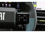 Fiat Grande Panda LA PRIMA 11 kW 44 kWh | WINTER PACK: (VERWARMBARE VOORSTOELEN, VERWARMBAAR STUURWIEL, VERWARMBARE VOORRUIT) | 17" LICHTMETALEN VELGEN "GLOSSY BLACK" | ELEKTRISCH INKLAPBARE BUITENSPIEGELS | MIDDENARMSTEUN VOOR | NAVIGATIE | DRAADLOZE TELEFOONLADER | ACHTERUITRIJ CAMERA MET DYNAMISCHE HULPLIJNEN | REGENSENSOR | CLIMATE CONTROL | DAB+ RADIO | DRAADLOZE APPLE CARPLAY/ANDROID AUTO | GETINTE ACHTERRUITEN | PARKEERSENSOREN VOOR EN ACHTER | CINEMA BLACK |