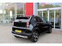 Fiat Grande Panda LA PRIMA 11 kW 44 kWh | WINTER PACK: (VERWARMBARE VOORSTOELEN, VERWARMBAAR STUURWIEL, VERWARMBARE VOORRUIT) | 17" LICHTMETALEN VELGEN "GLOSSY BLACK" | ELEKTRISCH INKLAPBARE BUITENSPIEGELS | MIDDENARMSTEUN VOOR | NAVIGATIE | DRAADLOZE TELEFOONLADER | ACHTERUITRIJ CAMERA MET DYNAMISCHE HULPLIJNEN | REGENSENSOR | CLIMATE CONTROL | DAB+ RADIO | DRAADLOZE APPLE CARPLAY/ANDROID AUTO | GETINTE ACHTERRUITEN | PARKEERSENSOREN VOOR EN ACHTER | CINEMA BLACK |
