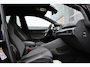 Volkswagen Golf Variant 1.5 eTSI 131PK R-Line Automaat | IQ Light | Trekhaak | Achteruitrijcamera