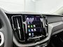 Volvo XC60 2.0 T6 Plug-in hybrid AWD Plus Dark | SOH 100% | Trekhaak | Panoramadak | Lederen bekleding |