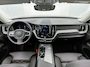Volvo XC60 2.0 T6 Plug-in hybrid AWD Plus Dark | SOH 100% | Trekhaak | Panoramadak | Lederen bekleding |