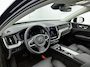 Volvo XC60 2.0 T6 Plug-in hybrid AWD Plus Dark | SOH 100% | Trekhaak | Panoramadak | Lederen bekleding |