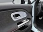 Mercedes-Benz CLA 200 Business Solution AMG | Night Pakket | Panoramadak | DISTRONIC Afstandsassistent | Dodehoekassistent | Verkeersbordassistent | Adaptieve Grootlichtassistent | Apple CarPlay | Android Auto | Stoelverwarming | Sfeerverlichting | Achteruitrijcamera | Parkeersensoren