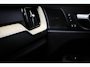 Volvo XC60 2.0 T6 Plug-in hybrid AWD Plus Dark | PREMIUM PACK | PANORAMADAK | HEAD UP | STUURVERWARMING | 360 CAMERA | TREKHAAK | 21"