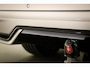 Volvo XC60 2.0 T6 Plug-in hybrid AWD Plus Dark | PREMIUM PACK | PANORAMADAK | HEAD UP | STUURVERWARMING | 360 CAMERA | TREKHAAK | 21"