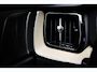 Volvo XC60 2.0 T6 Plug-in hybrid AWD Plus Dark | PREMIUM PACK | PANORAMADAK | HEAD UP | STUURVERWARMING | 360 CAMERA | TREKHAAK | 21"