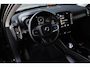 Volvo XC40 1.5 T4 Recharge Inscription | Panoramadak | SOH 94% | Leer | Stoelverwarming |
