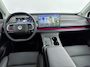 Leapmotor C10 Design REEV Plug-in Hybrid 215pk 28.4 kWh Automaat | Navigatie | Panoramadak | 360° Camera | Stoel- en stuurverwarming | Lederen elektrisch verstelbare en geventileerde stoelen | Elektrische achterklep | Adaptieve Cruise Control | Climate Control | Parkeersensoren | Led koplampen | Donker getint glas | 20" lichtmetalen velgen |