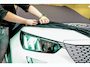Leapmotor C10 Design REEV Plug-in Hybrid 215pk 28.4 kWh Automaat | Navigatie | Panoramadak | 360° Camera | Stoel- en stuurverwarming | Lederen elektrisch verstelbare en geventileerde stoelen | Elektrische achterklep | Adaptieve Cruise Control | Climate Control | Parkeersensoren | Led koplampen | Donker getint glas | 20" lichtmetalen velgen |
