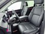 Leapmotor C10 Design REEV Plug-in Hybrid 215pk 28.4 kWh Automaat | Navigatie | Panoramadak | 360° Camera | Stoel- en stuurverwarming | Lederen elektrisch verstelbare en geventileerde stoelen | Elektrische achterklep | Adaptieve Cruise Control | Climate Control | Parkeersensoren | Led koplampen | Donker getint glas | 20" lichtmetalen velgen |